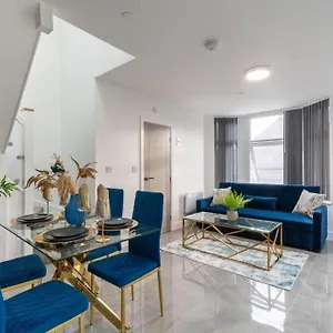 Modern Living - In Apartment