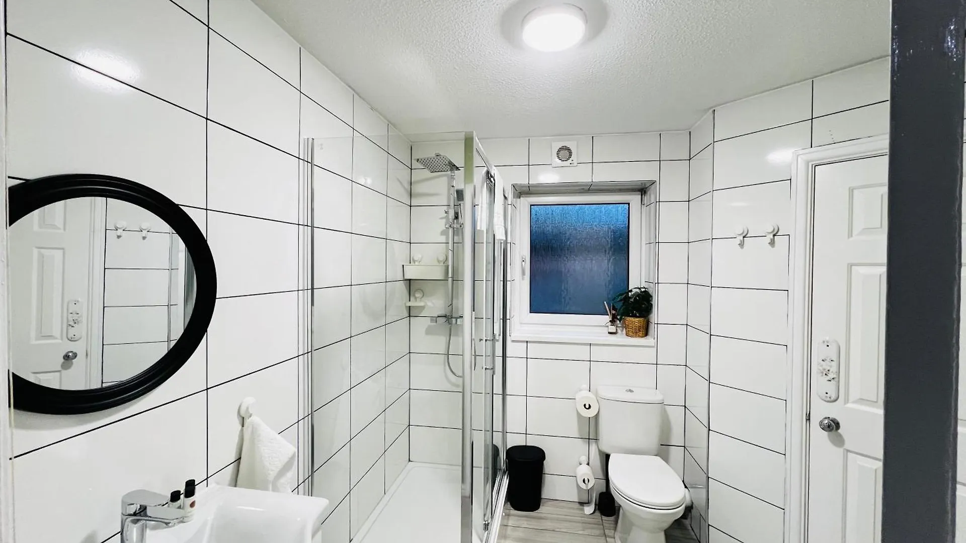 Holiday home Irene Suite By Koya Homes - 2-Bedroom Bungalow, Cardiff City Centre & Free Parking